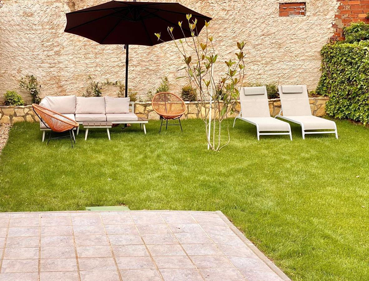 Willa Housing Leon Casa Con Jardin Zewnętrze zdjęcie